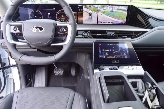 2025 INFINITI QX80 Vehicle Photo in Houston, TX 77090