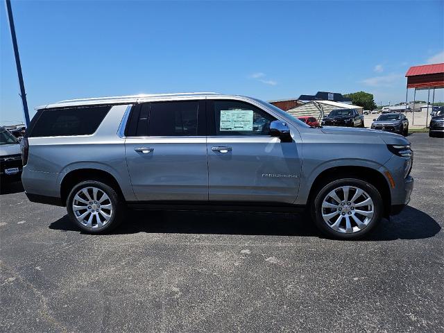 2025 Chevrolet Suburban Vehicle Photo in EASTLAND, TX 76448-3020