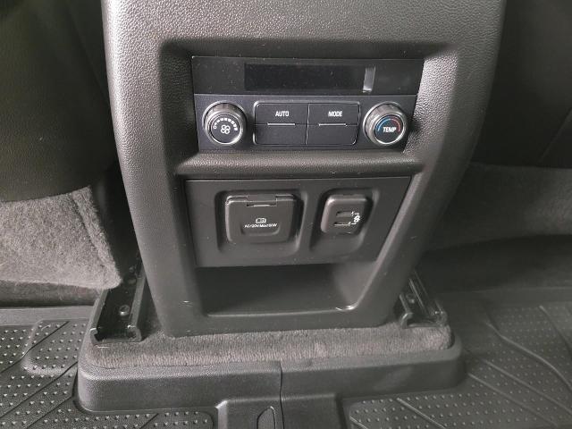 2020 Chevrolet Traverse Vehicle Photo in APPLETON, WI 54914-4656