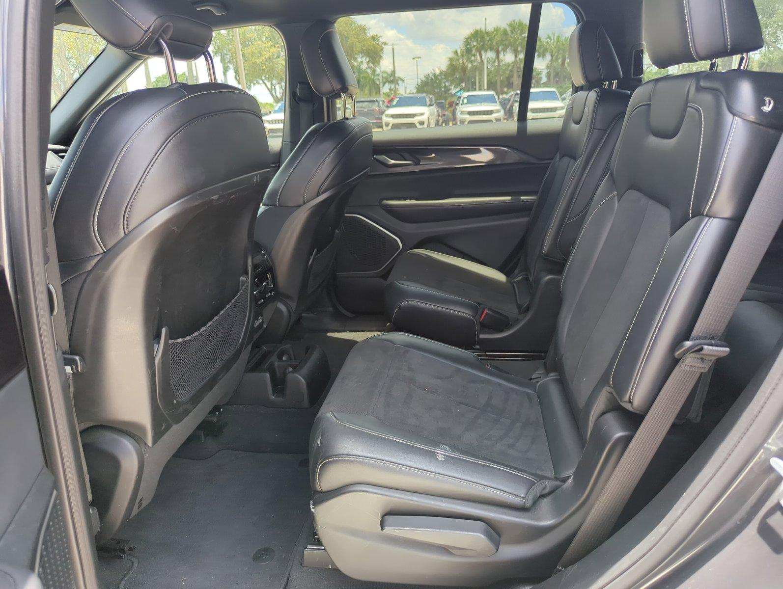 2022 Jeep Grand Cherokee L Vehicle Photo in Pembroke Pines, FL 33027