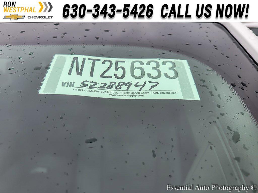 2025 Chevrolet Silverado 1500 Vehicle Photo in AURORA, IL 60503-9326