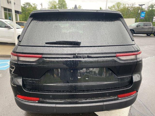 2025 Jeep Grand Cherokee Vehicle Photo in Doylsetown, PA 18901