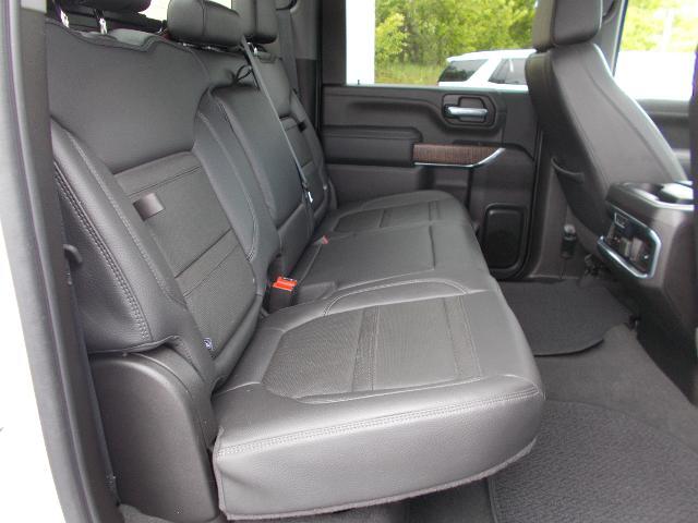 2021 GMC Sierra 2500 HD Vehicle Photo in LOWELL, MA 01852-4336