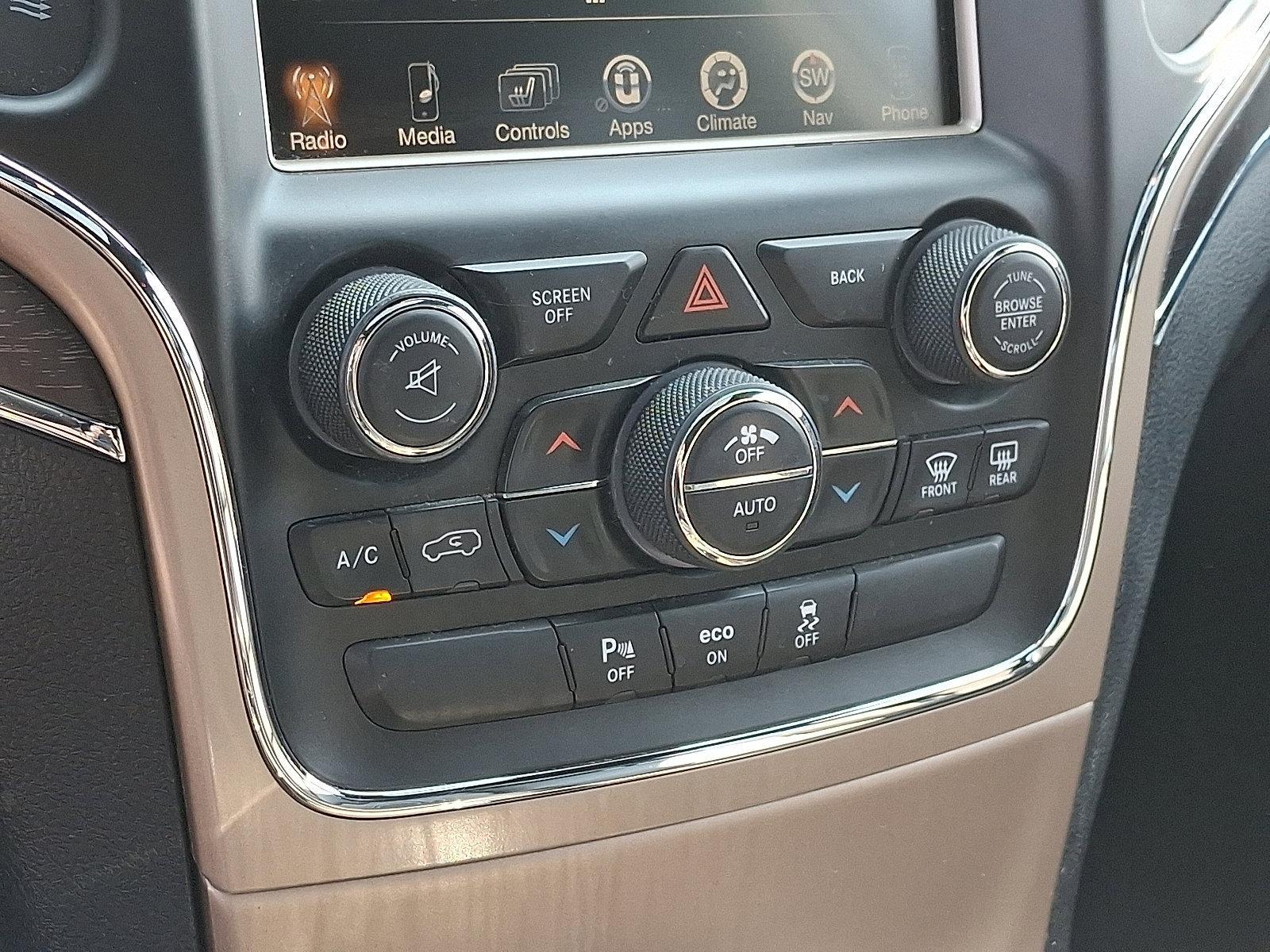 2015 Jeep Grand Cherokee Vehicle Photo in Trevose, PA 19053