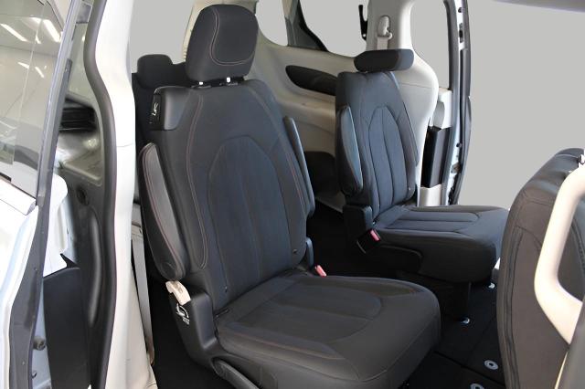 2019 Chrysler Pacifica Vehicle Photo in Green Bay, WI 54304