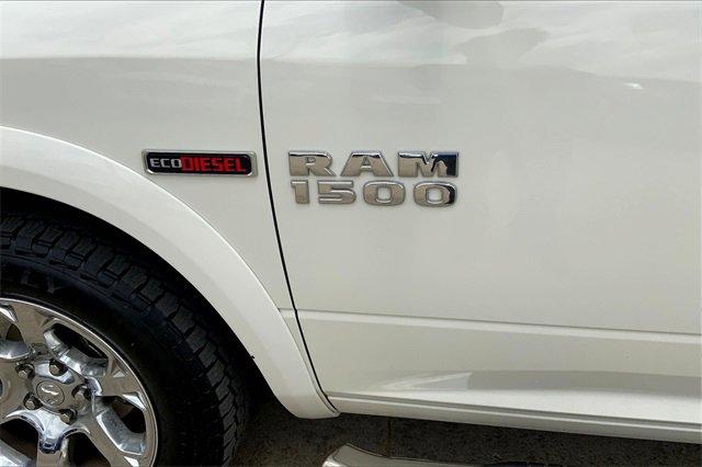 2017 Ram 1500 Vehicle Photo in TOPEKA, KS 66609-0000