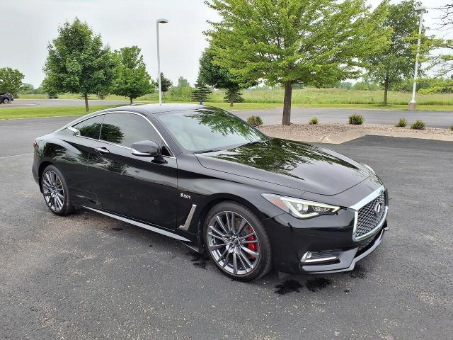 2017 INFINITI Q60 Vehicle Photo in Oshkosh, WI 54904