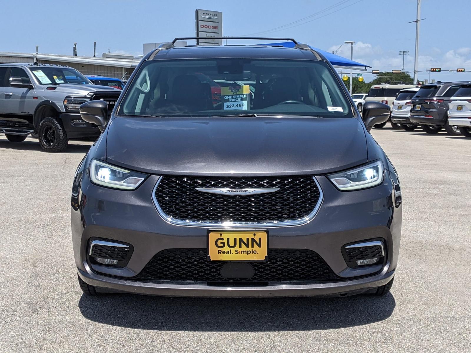 2021 Chrysler Pacifica Vehicle Photo in Seguin, TX 78155
