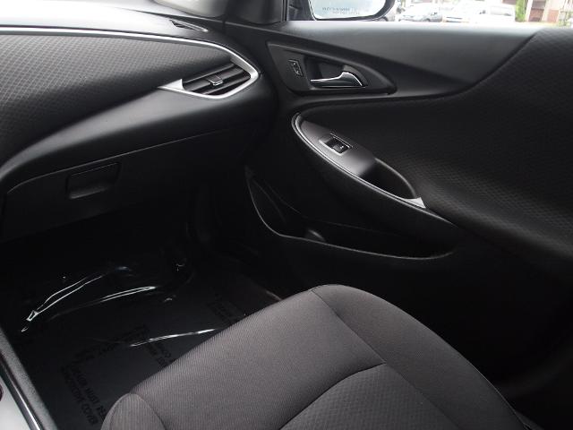 2022 Chevrolet Malibu Vehicle Photo in MADISON, IN 47250-1611
