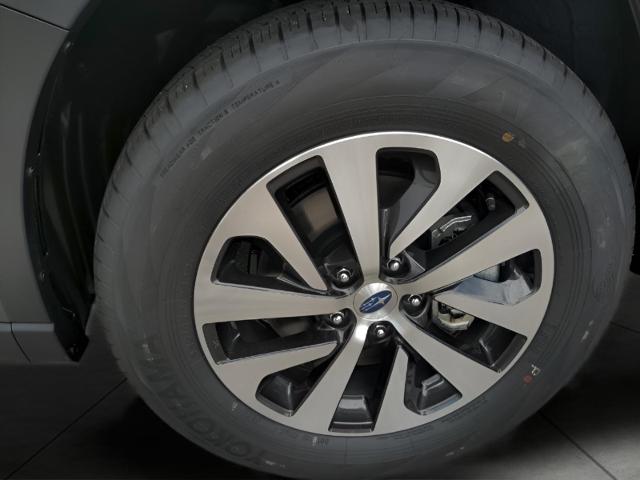 2025 Subaru Outback Vehicle Photo in Green Bay, WI 54304