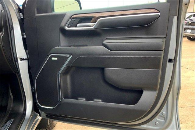 2024 Chevrolet Silverado 1500 Vehicle Photo in INDEPENDENCE, MO 64055-1314