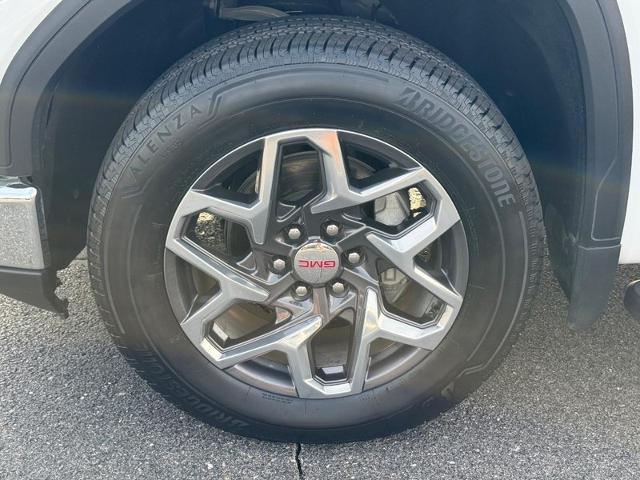 2024 GMC Sierra 1500 Vehicle Photo in COLUMBIA, MO 65203-3903