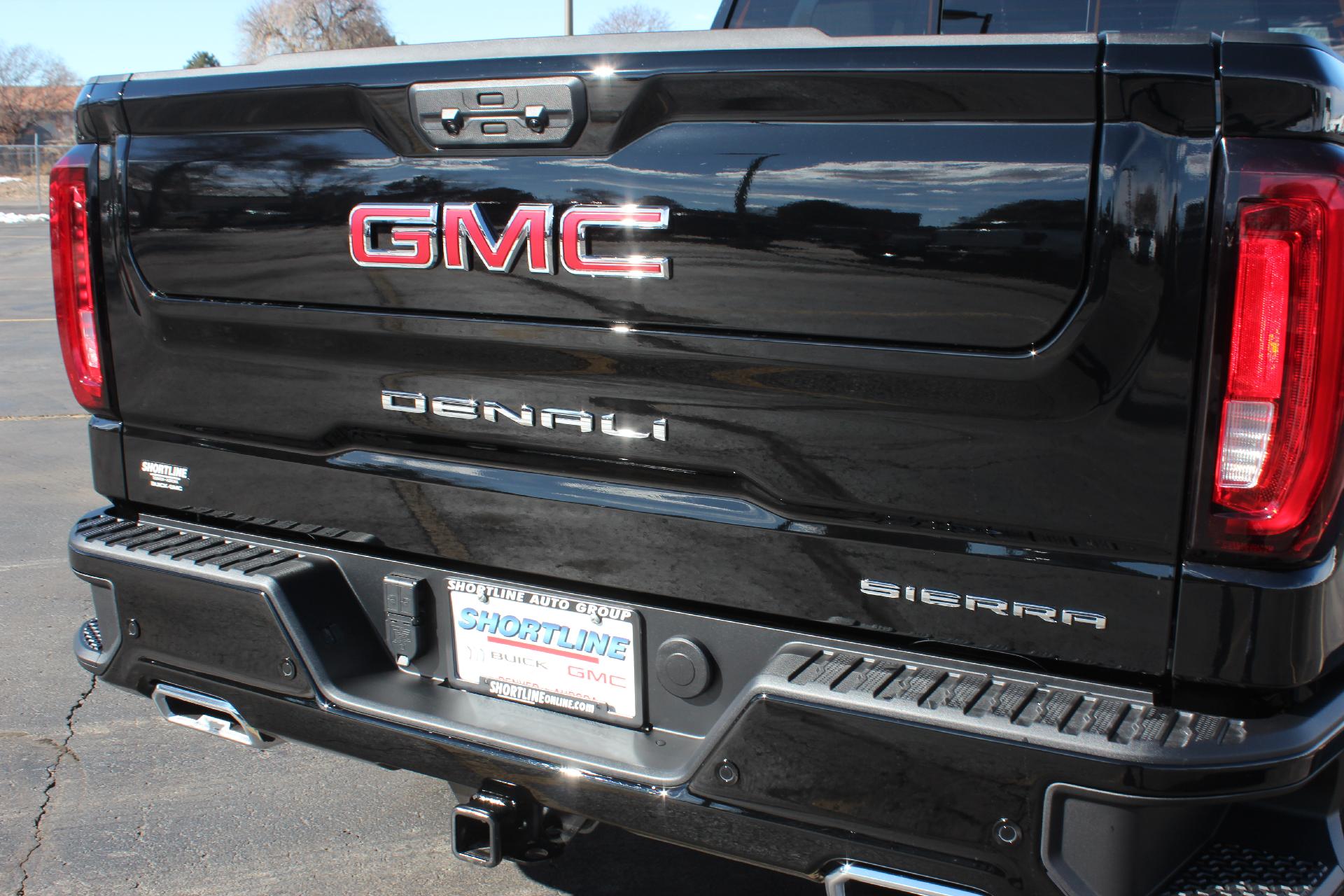 2024 GMC Sierra 1500 Vehicle Photo in AURORA, CO 80012-4011