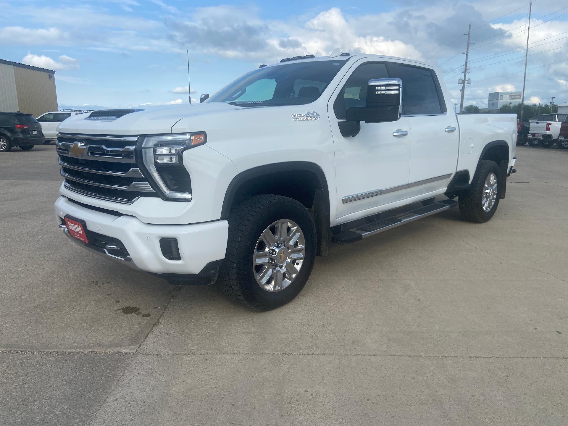 Used 2024 Chevrolet Silverado 2500HD High Country with VIN 2GC4YREY5R1113876 for sale in Sac City, IA