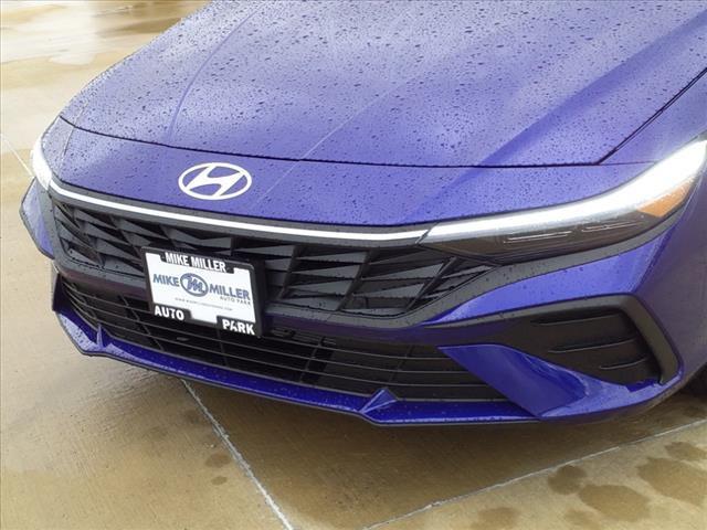 2025 Hyundai ELANTRA Hybrid Vehicle Photo in Peoria, IL 61615