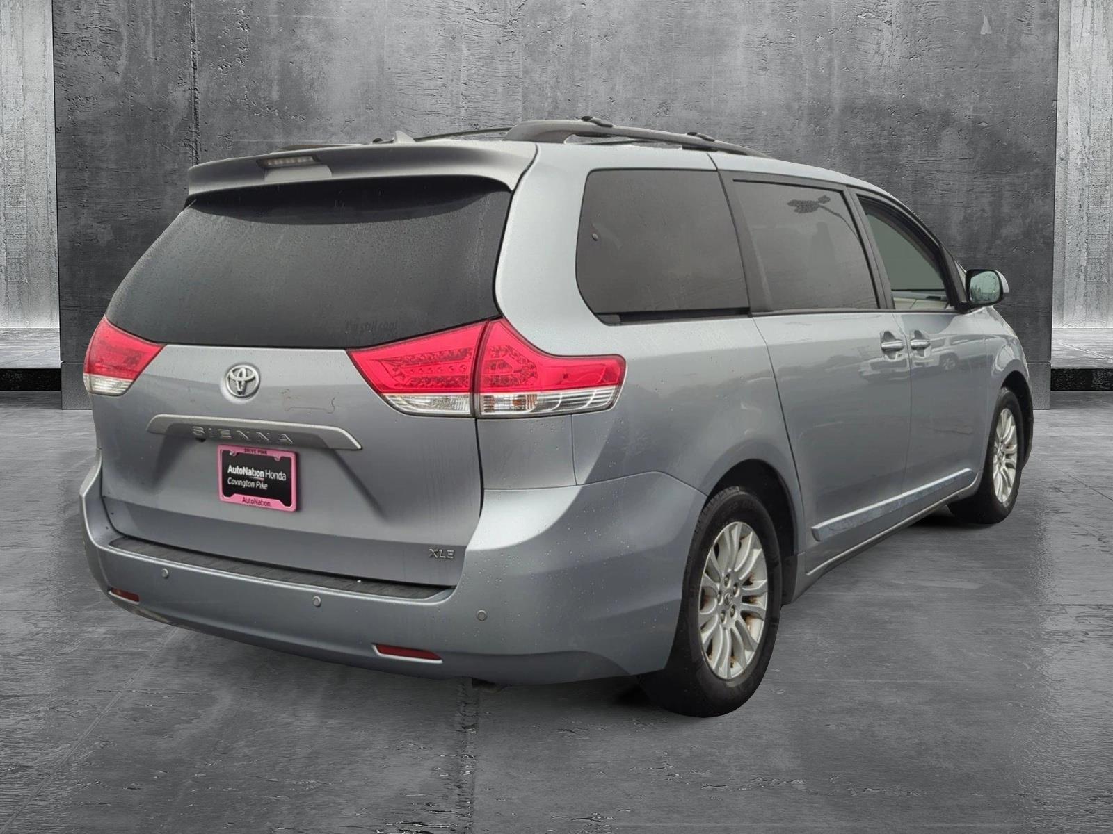 2012 Toyota Sienna Vehicle Photo in Memphis, TN 38128