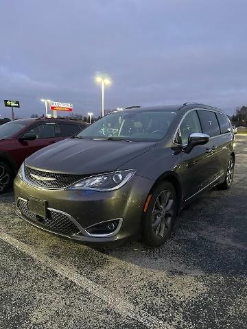 2020 Chrysler Pacifica Vehicle Photo in APPLETON, WI 54914-8833