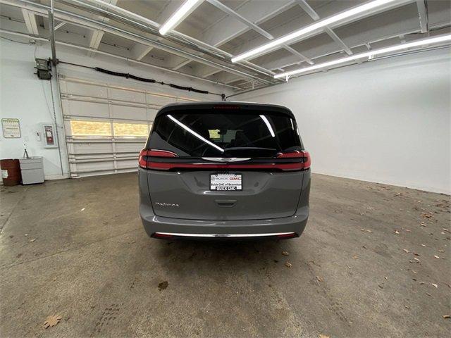 2022 Chrysler Pacifica Vehicle Photo in PORTLAND, OR 97225-3518