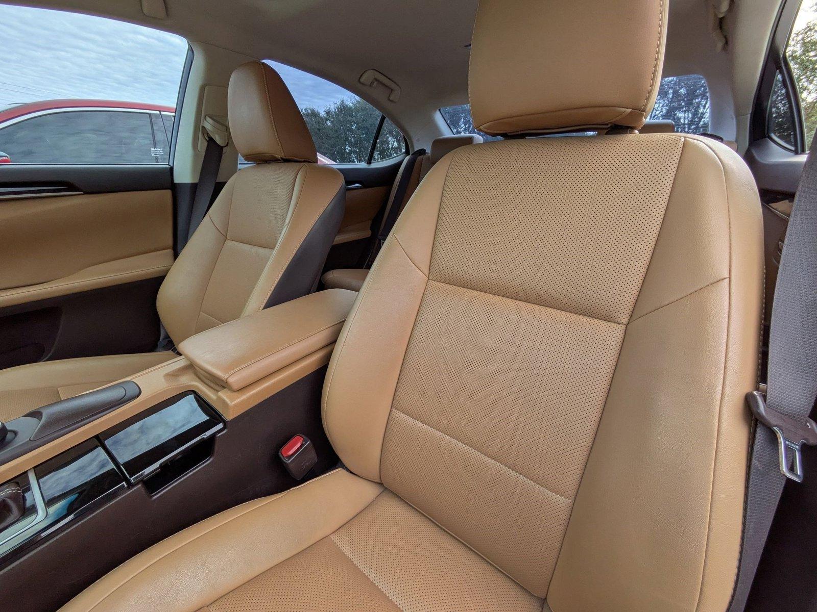 2017 Lexus ES 350 Vehicle Photo in Clearwater, FL 33761