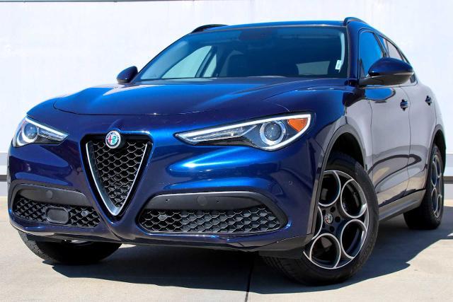 2018 Alfa Romeo Stelvio Vehicle Photo in SUGAR LAND, TX 77478