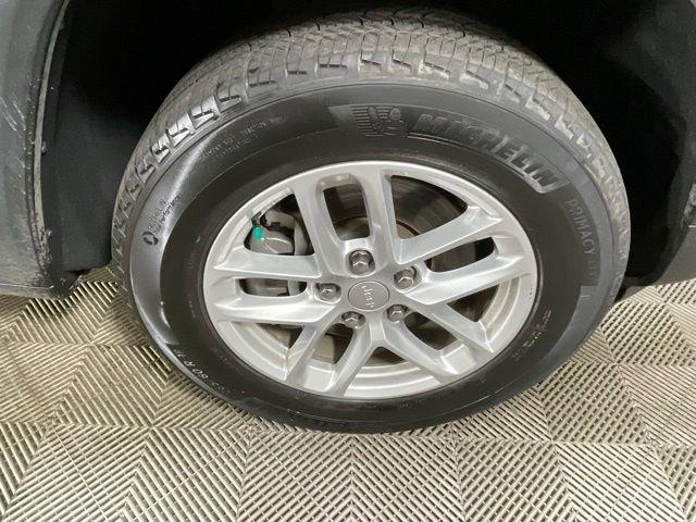 2023 Jeep Grand Cherokee L Vehicle Photo in PHOENIX, AZ 85014-3381