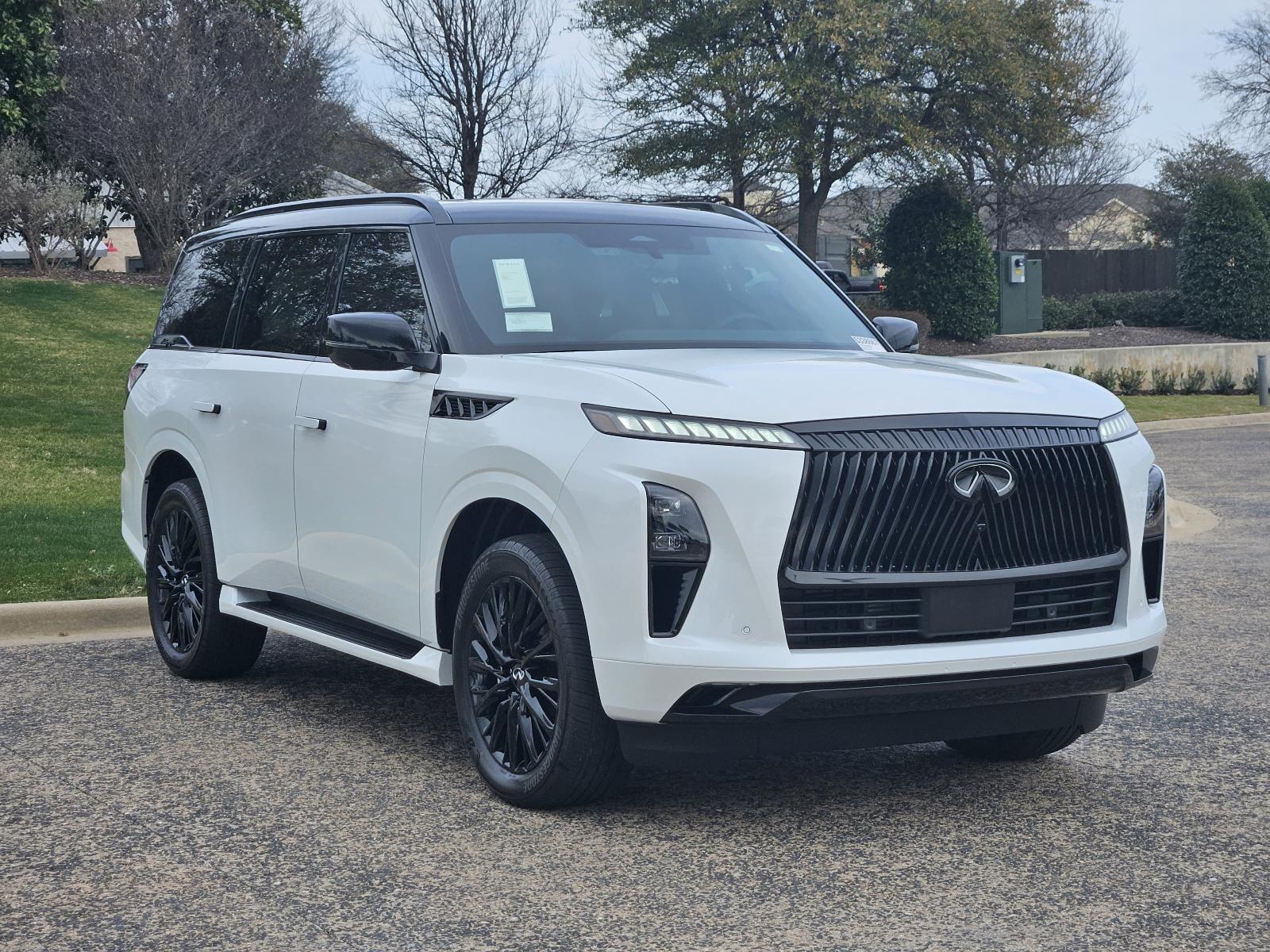 2025 INFINITI QX80 Vehicle Photo in Fort Worth, TX 76132