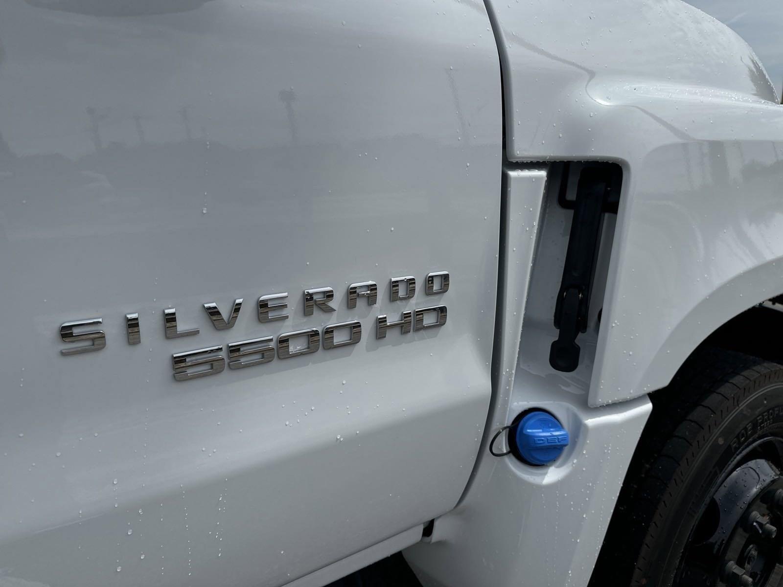 2024 Chevrolet Silverado 5500 HD Vehicle Photo in GEORGETOWN, TX 78626-7508