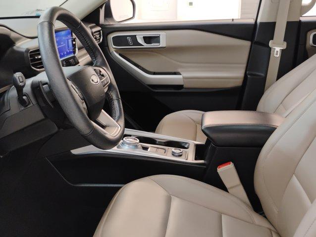 2021 Ford Explorer Vehicle Photo in PINEVILLE, NC 28134-8495