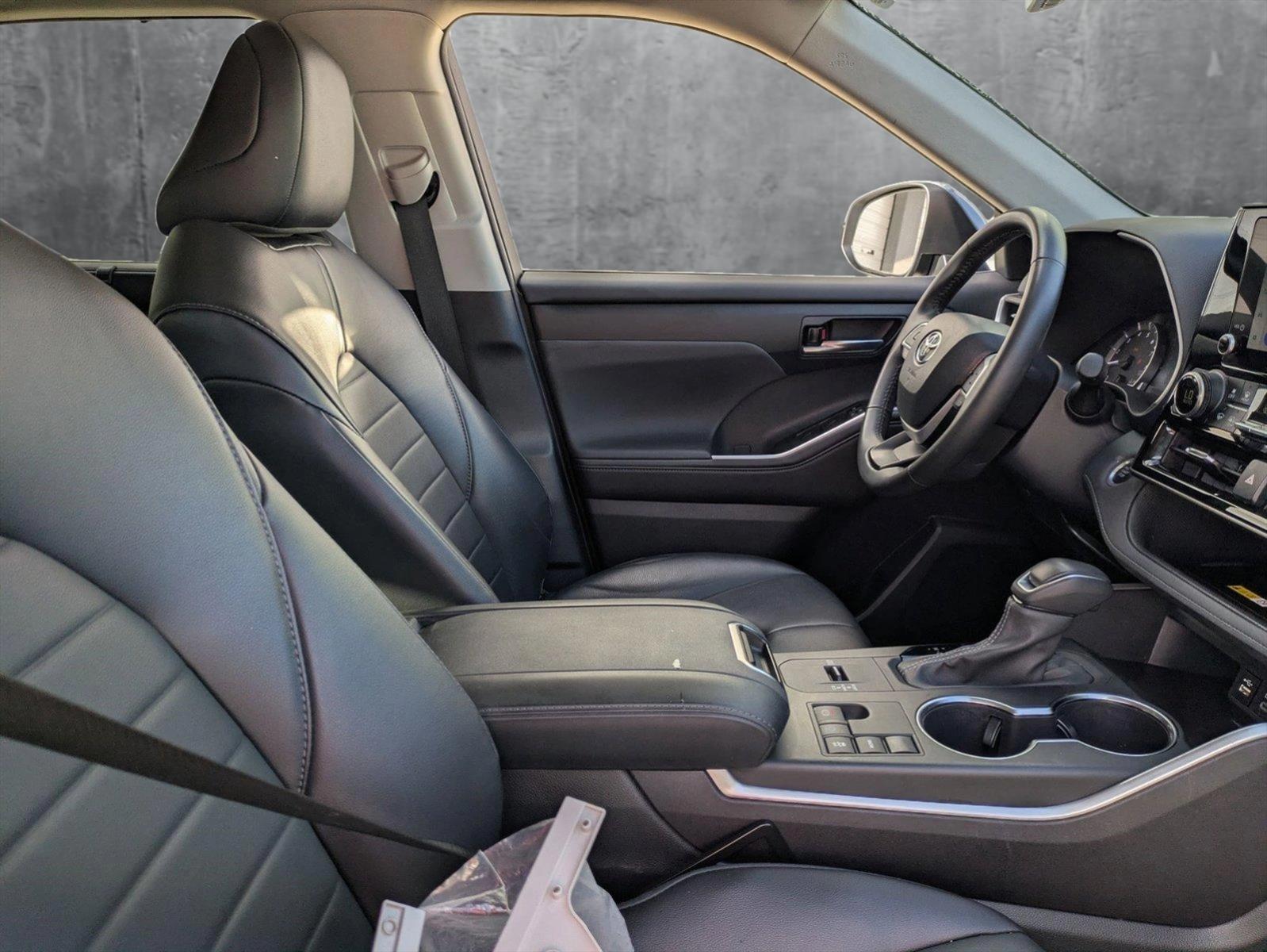 2024 Toyota Highlander Vehicle Photo in Winter Park, FL 32792