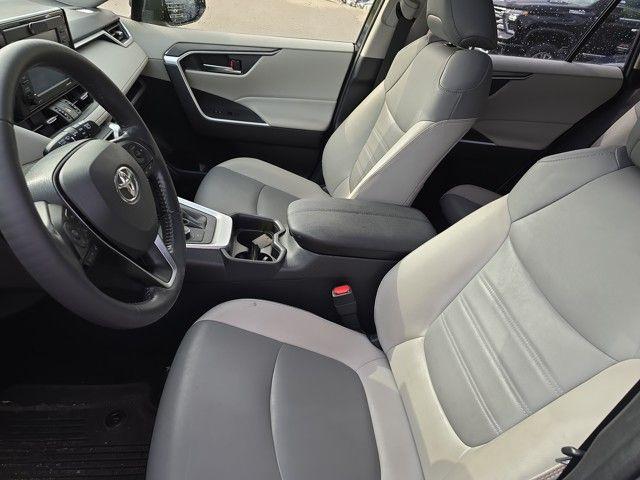 2021 Toyota RAV4 Vehicle Photo in Pleasant Hills, PA 15236