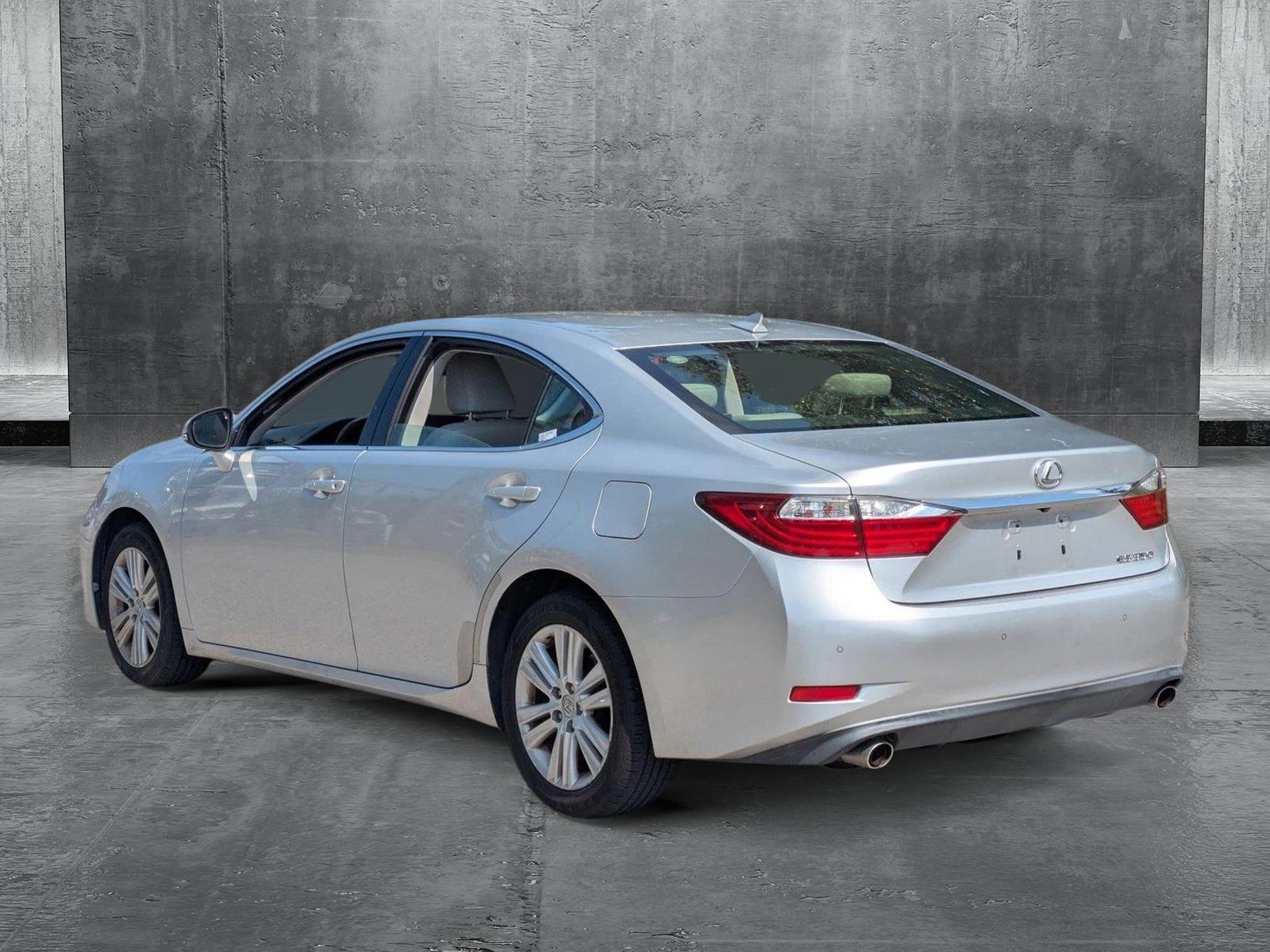 2013 Lexus ES 350 Vehicle Photo in Sarasota, FL 34231