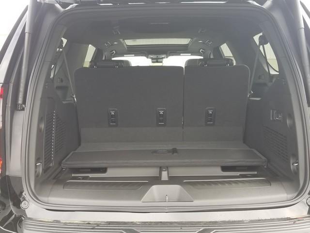 2025 GMC Yukon XL Vehicle Photo in ELYRIA, OH 44035-6349