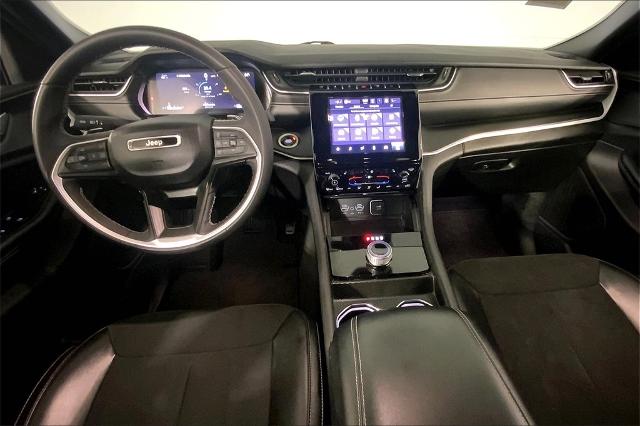 2024 Jeep Grand Cherokee Vehicle Photo in Kansas City, MO 64114