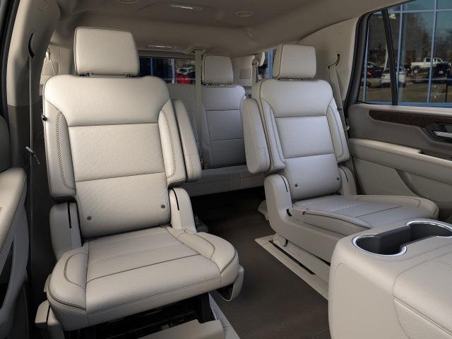 2025 GMC Yukon Vehicle Photo in OSHKOSH, WI 54904-7811