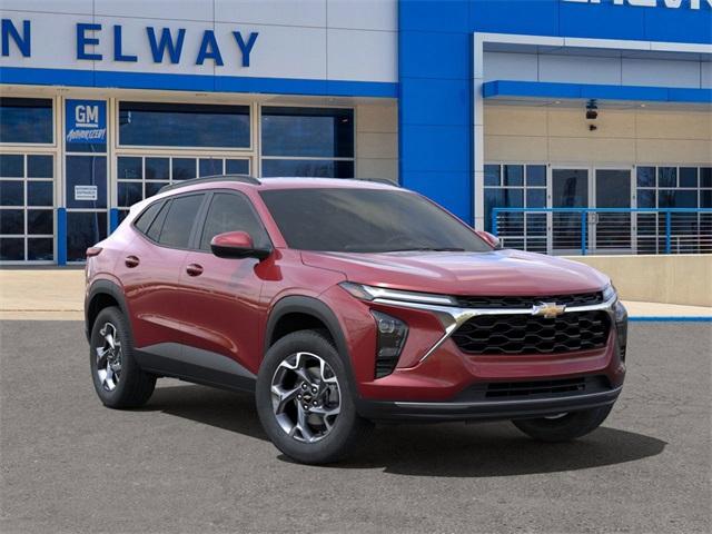 2025 Chevrolet Trax Vehicle Photo in ENGLEWOOD, CO 80113-6708