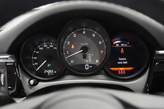 2022 Porsche Macan Vehicle Photo in GRAPEVINE, TX 76051