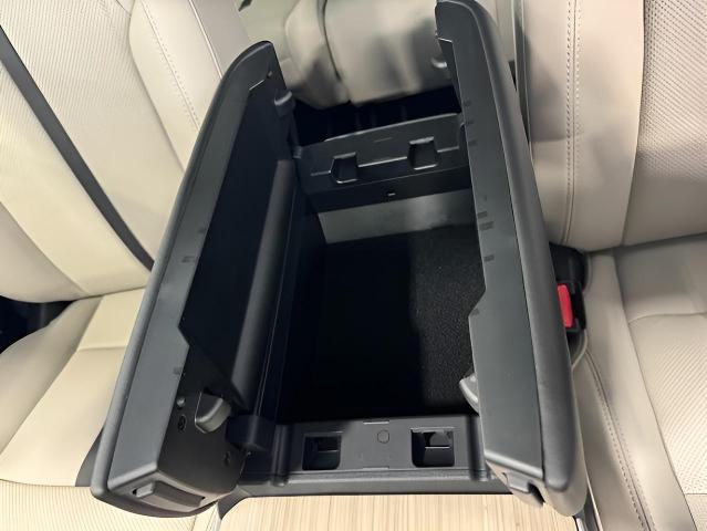 2025 Mazda CX-90 Vehicle Photo in Green Bay, WI 54304