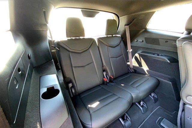 2025 Cadillac XT6 Vehicle Photo in KANSAS CITY, MO 64114-4545