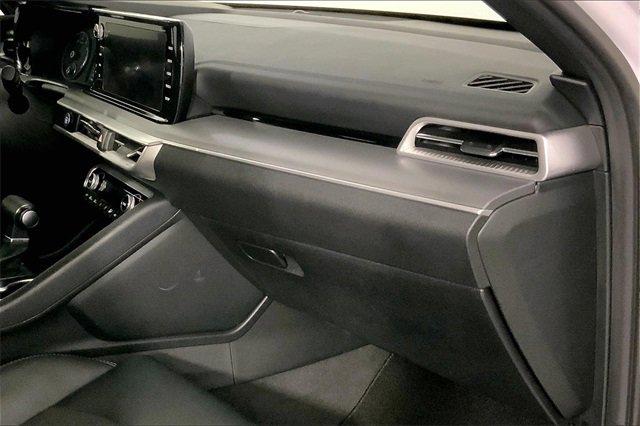 2024 Kia K5 Vehicle Photo in INDEPENDENCE, MO 64055-1314