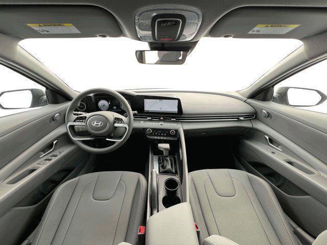 2024 Hyundai ELANTRA Vehicle Photo in Shiloh, IL 62269