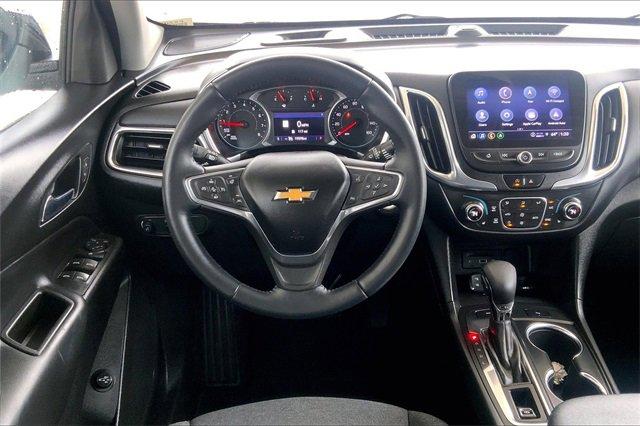 2022 Chevrolet Equinox Vehicle Photo in TOPEKA, KS 66609-0000