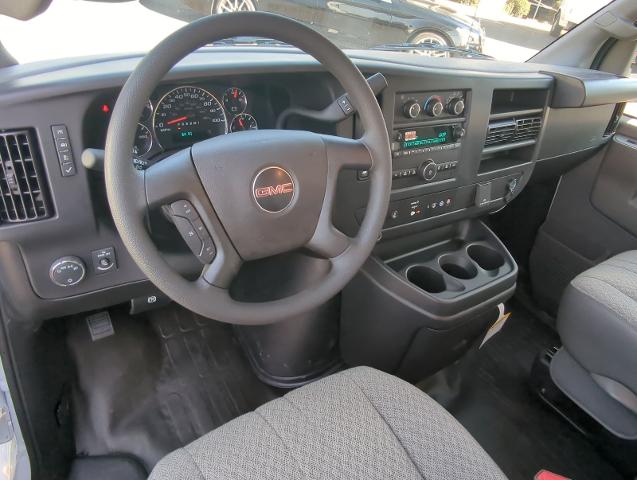2024 GMC Savana Cutaway 3500 Vehicle Photo in PASADENA, CA 91107-3803