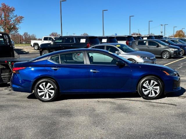 2024 Nissan Altima Vehicle Photo in COLUMBIA, MO 65203-3903