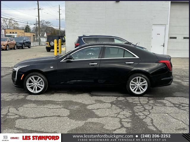 Used 2022 Cadillac CT4 Luxury with VIN 1G6DK5RK1N0117027 for sale in Ferndale, MI