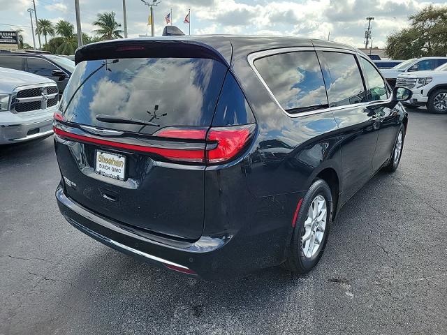 2023 Chrysler Pacifica Vehicle Photo in LIGHTHOUSE POINT, FL 33064-6849