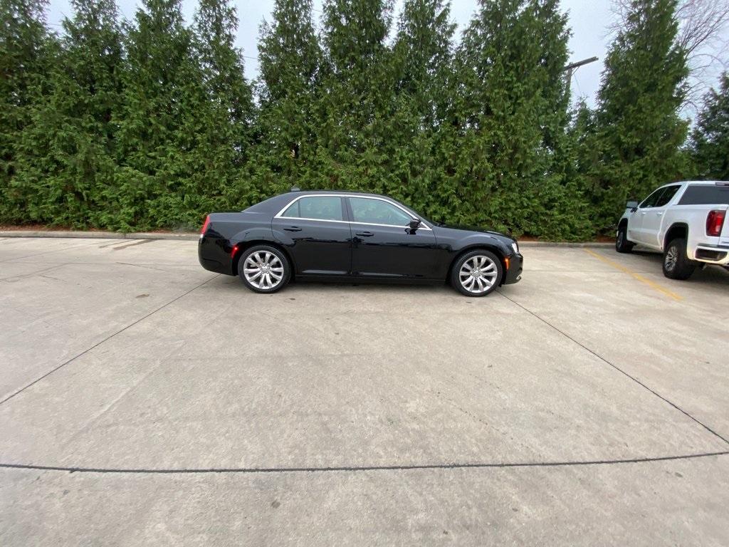 Used 2017 Chrysler 300 Limited with VIN 2C3CCAAG8HH646629 for sale in Morton, IL