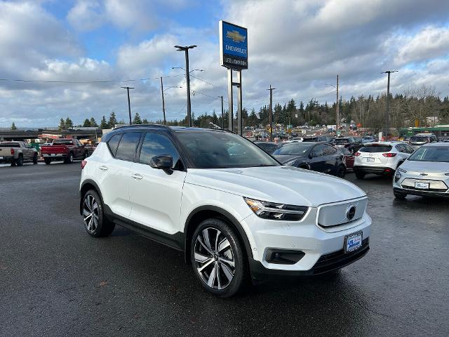 2022 Volvo XC40 Ultimate photo 3