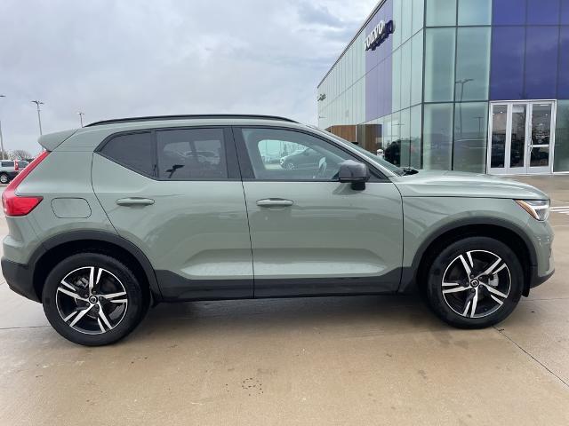 2024 Volvo XC40 Vehicle Photo in Grapevine, TX 76051