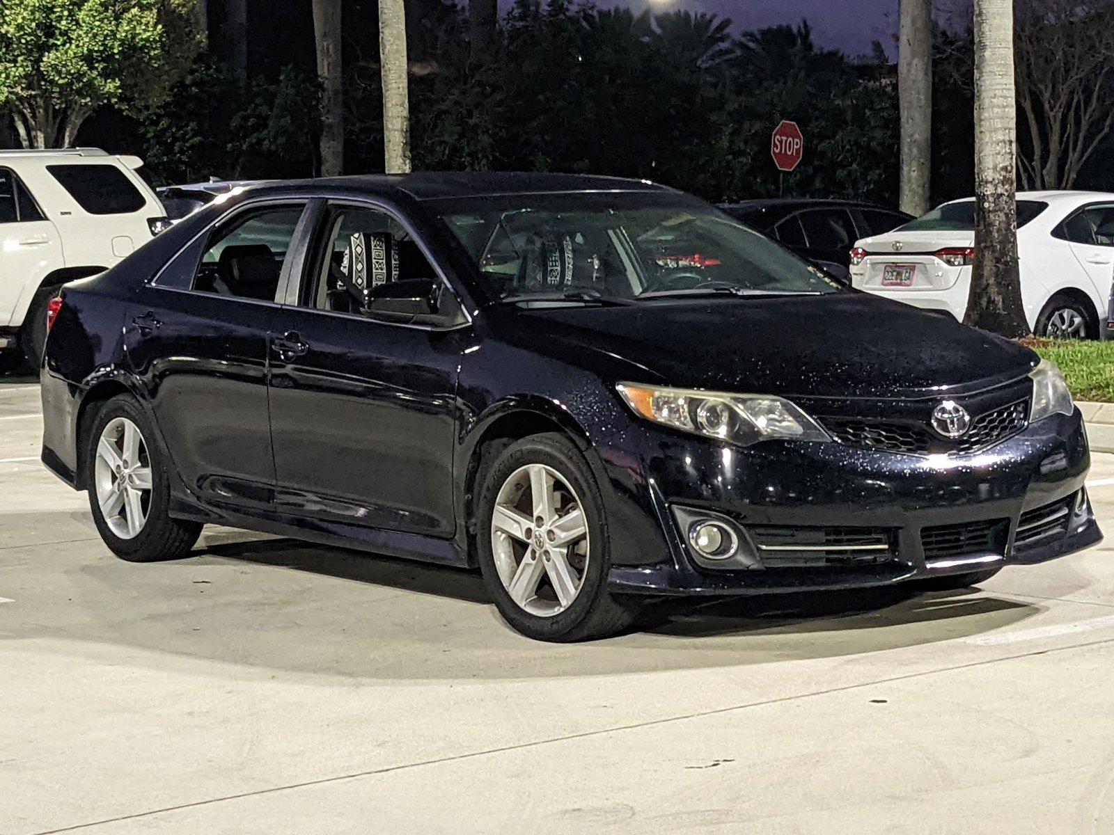 2014 Toyota Camry Vehicle Photo in Davie, FL 33331