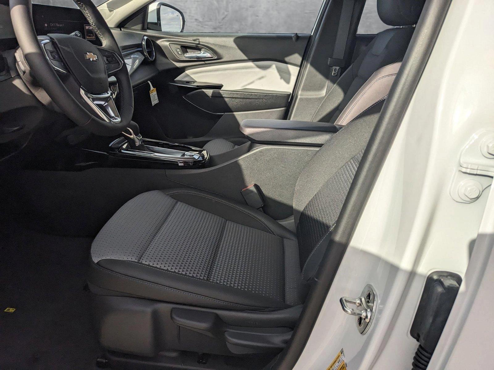 2025 Chevrolet Trax Vehicle Photo in MIAMI, FL 33172-3015